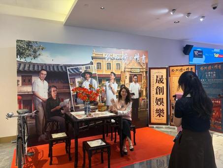 解放军歼击机轰炸机跨海峡奔袭迫近台岛